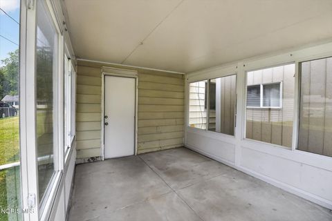 Tiny photo for 103 Independence Road, Toledo, OH 43607 (MLS # 10010573)