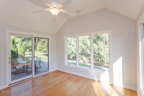 Tiny photo for 3816 Ravine Hollow Court, Maumee, OH 43537 (MLS # 10000319)