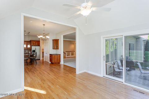 Tiny photo for 3816 Ravine Hollow Court, Maumee, OH 43537 (MLS # 10000319)