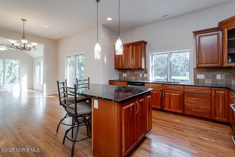 Tiny photo for 3816 Ravine Hollow Court, Maumee, OH 43537 (MLS # 10000319)
