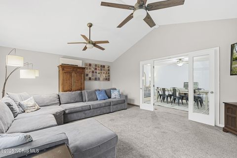 Tiny photo for 130 Cedar Court, Perrysburg, OH 43551 (MLS # 10000870)