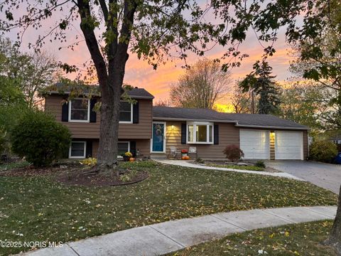 Tiny photo for 130 Cedar Court, Perrysburg, OH 43551 (MLS # 10000870)