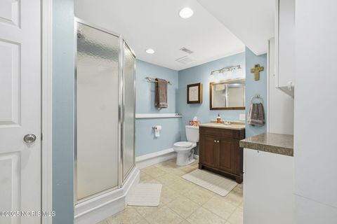 Tiny photo for 130 Cedar Court, Perrysburg, OH 43551 (MLS # 10000870)