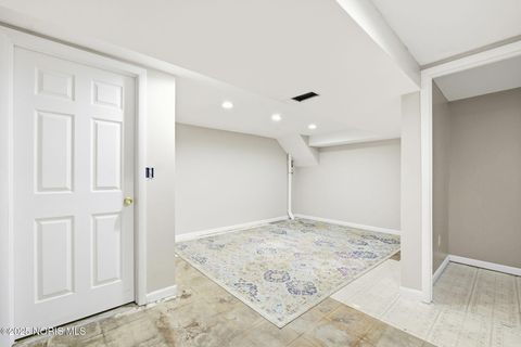 Tiny photo for 130 Cedar Court, Perrysburg, OH 43551 (MLS # 10000870)