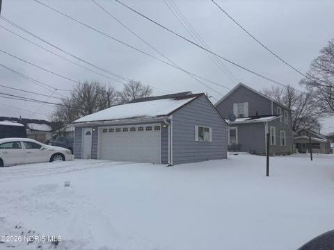 Tiny photo for 429 Summit Street, Defiance, OH 43512 (MLS # 10003838)