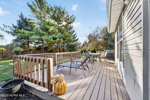 Tiny photo for 925 W Melrose Avenue, Findlay, OH 45840 (MLS # 10000414)