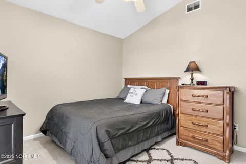 Tiny photo for 925 W Melrose Avenue, Findlay, OH 45840 (MLS # 10000414)