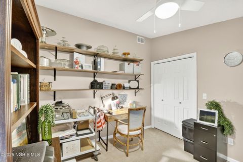 Tiny photo for 925 W Melrose Avenue, Findlay, OH 45840 (MLS # 10000414)