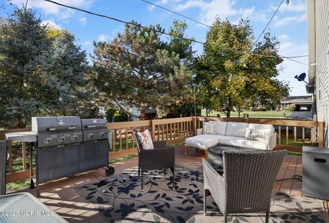 Tiny photo for 925 W Melrose Avenue, Findlay, OH 45840 (MLS # 10000414)
