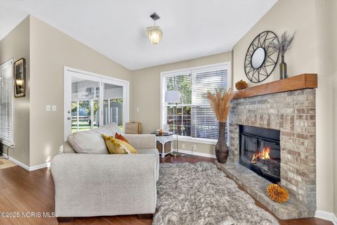 Tiny photo for 925 W Melrose Avenue, Findlay, OH 45840 (MLS # 10000414)
