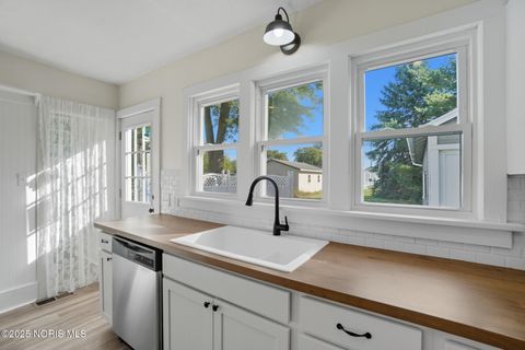 Tiny photo for 112 N Beecher Street, North Baltimore, OH 45872 (MLS # 10002393)