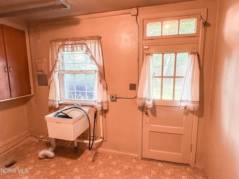 Tiny photo for 2666 Secor Road, Toledo, OH 43606 (MLS # 10012545)