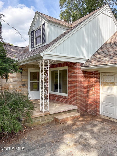 Tiny photo for 2666 Secor Road, Toledo, OH 43606 (MLS # 10012545)