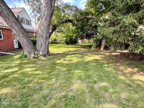 Tiny photo for 2666 Secor Road, Toledo, OH 43606 (MLS # 10012545)