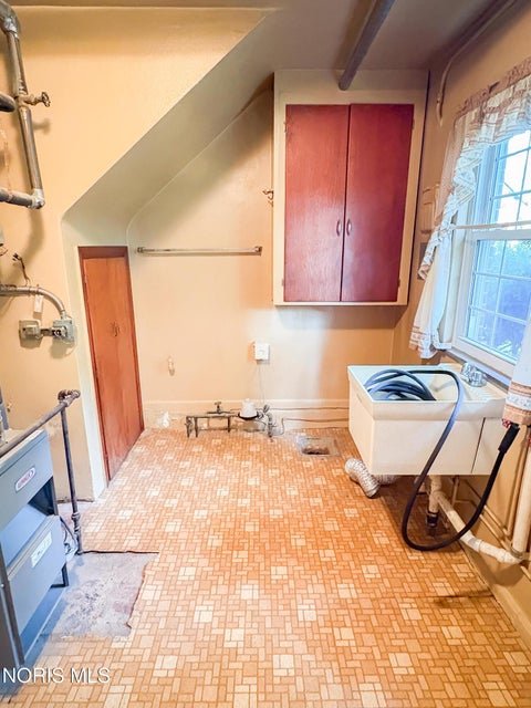 Tiny photo for 2666 Secor Road, Toledo, OH 43606 (MLS # 10012545)