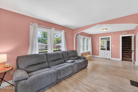 Tiny photo for 5621 Harvest Lane, Toledo, OH 43623 (MLS # 10007743)