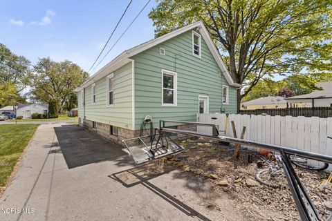 Tiny photo for 5621 Harvest Lane, Toledo, OH 43623 (MLS # 10007743)