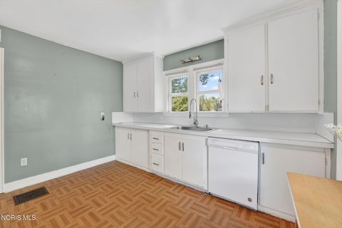 Tiny photo for 5621 Harvest Lane, Toledo, OH 43623 (MLS # 10007743)