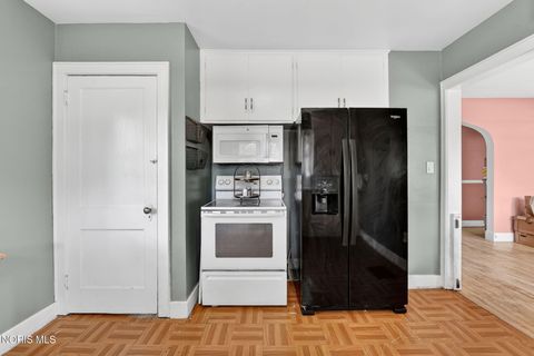 Tiny photo for 5621 Harvest Lane, Toledo, OH 43623 (MLS # 10007743)