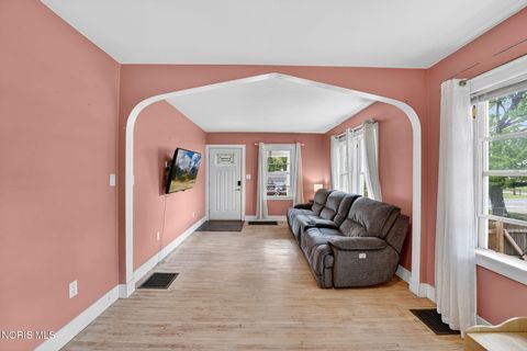 Tiny photo for 5621 Harvest Lane, Toledo, OH 43623 (MLS # 10007743)