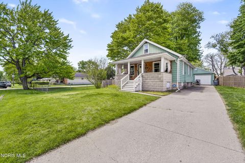 Photo of 5621 Harvest Lane, Toledo, OH 43623 (MLS # 10007743)