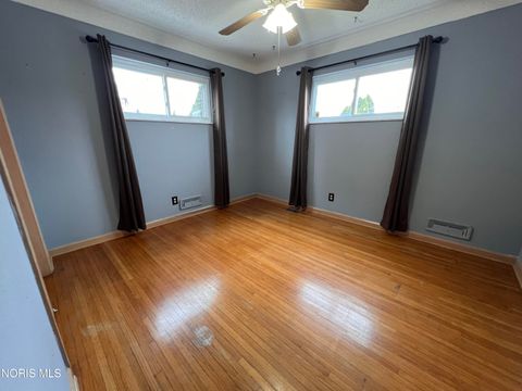 Tiny photo for 630 Polonia Court, Toledo, OH 43607 (MLS # 10005317)