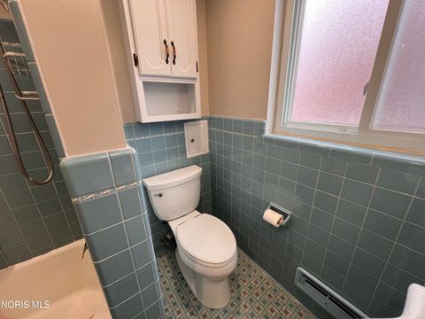 Tiny photo for 630 Polonia Court, Toledo, OH 43607 (MLS # 10005317)