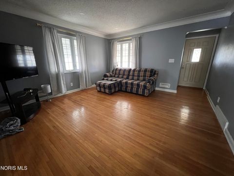 Tiny photo for 630 Polonia Court, Toledo, OH 43607 (MLS # 10005317)