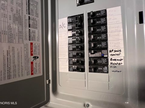 Tiny photo for 630 Polonia Court, Toledo, OH 43607 (MLS # 10005317)