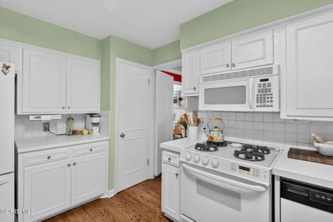 Tiny photo for 4146 Sheraton Road, Ottawa Hills, OH 43606 (MLS # 10014759)