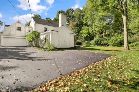 Tiny photo for 4146 Sheraton Road, Ottawa Hills, OH 43606 (MLS # 10014759)