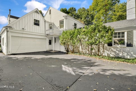 Tiny photo for 4146 Sheraton Road, Ottawa Hills, OH 43606 (MLS # 10014759)