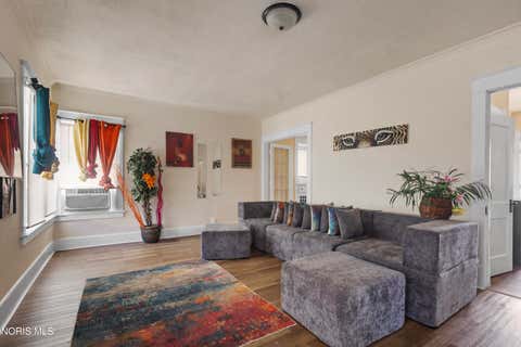 Tiny photo for 734 Brighton Avenue, Toledo, OH 43609 (MLS # 10011555)