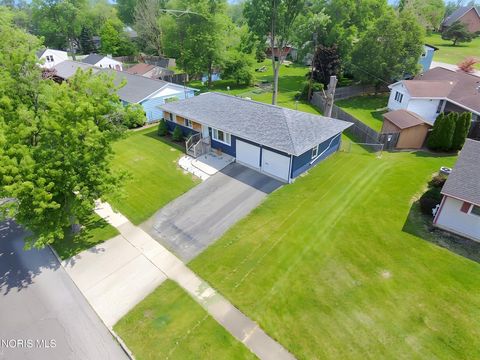 Tiny photo for 228 Edinborough Drive, Findlay, OH 45840 (MLS # 10007879)