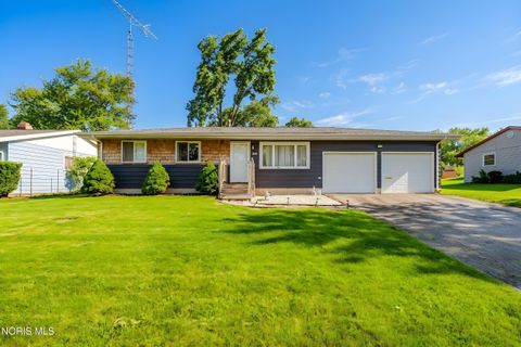 Photo of 228 Edinborough Drive, Findlay, OH 45840 (MLS # 10007879)