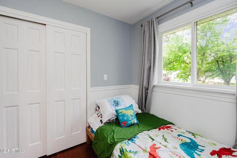 Tiny photo for 228 Edinborough Drive, Findlay, OH 45840 (MLS # 10007879)