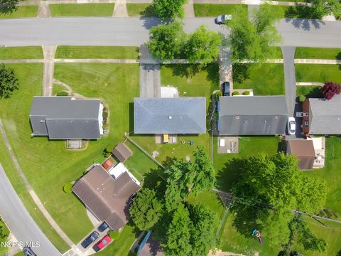 Tiny photo for 228 Edinborough Drive, Findlay, OH 45840 (MLS # 10007879)