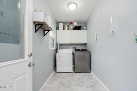 Tiny photo for 228 Edinborough Drive, Findlay, OH 45840 (MLS # 10007879)