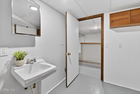 Tiny photo for 2022 Eastgate Road, Toledo, OH 43614 (MLS # 10008353)