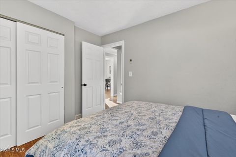 Tiny photo for 2022 Eastgate Road, Toledo, OH 43614 (MLS # 10008353)