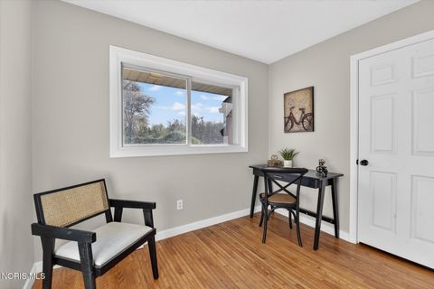 Tiny photo for 2022 Eastgate Road, Toledo, OH 43614 (MLS # 10008353)