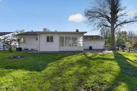 Tiny photo for 2022 Eastgate Road, Toledo, OH 43614 (MLS # 10008353)
