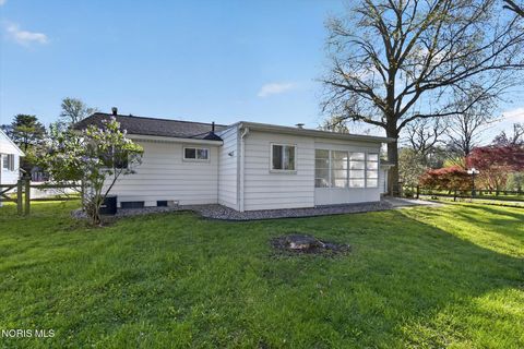 Tiny photo for 2022 Eastgate Road, Toledo, OH 43614 (MLS # 10008353)