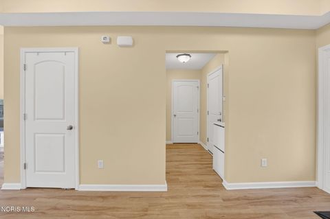 Tiny photo for 2026 Oakside Road, Toledo, OH 43615 (MLS # 10008389)