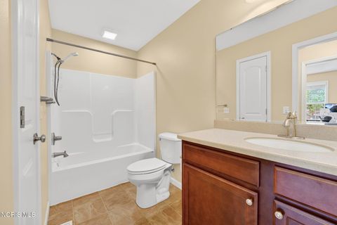 Tiny photo for 2026 Oakside Road, Toledo, OH 43615 (MLS # 10008389)