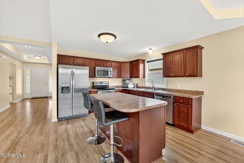 Tiny photo for 2026 Oakside Road, Toledo, OH 43615 (MLS # 10008389)