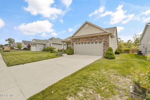 Photo of 2026 Oakside Road, Toledo, OH 43615 (MLS # 10008389)