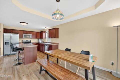 Tiny photo for 2026 Oakside Road, Toledo, OH 43615 (MLS # 10008389)