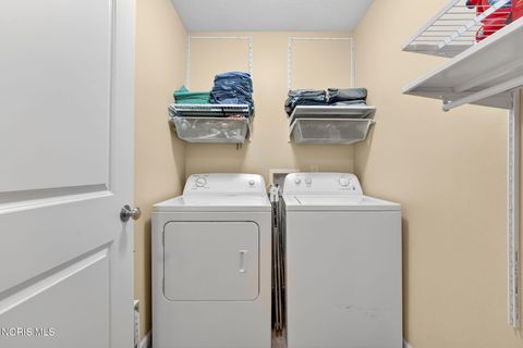 Tiny photo for 2026 Oakside Road, Toledo, OH 43615 (MLS # 10008389)