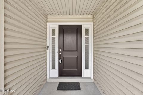 Tiny photo for 2026 Oakside Road, Toledo, OH 43615 (MLS # 10008389)